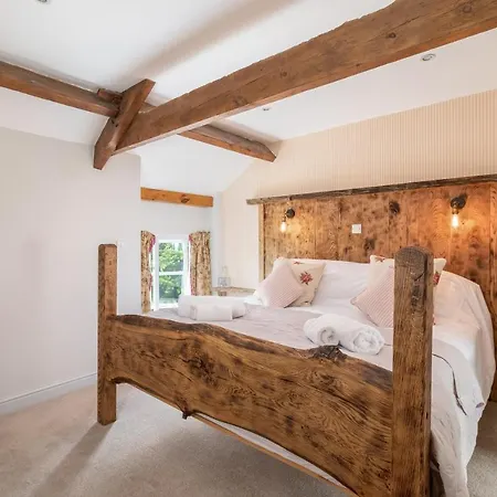 Orchard House 펜션 *